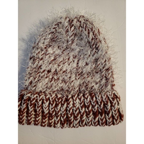Handmade Maroon And White Fuzzy Beanie Hat - Picture 1 of 1